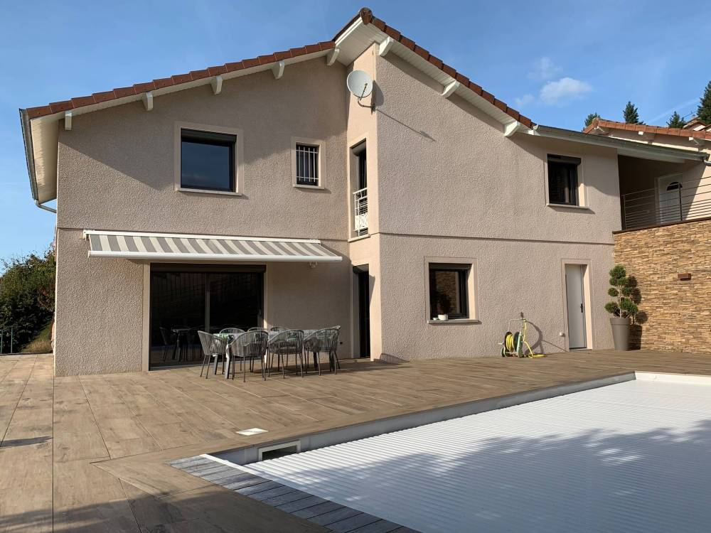 façade aec piscine
