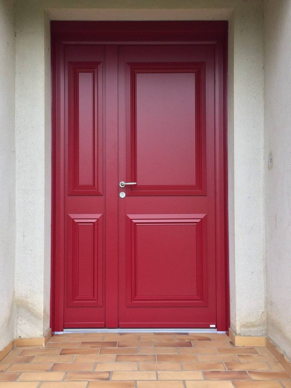 double porte rouge