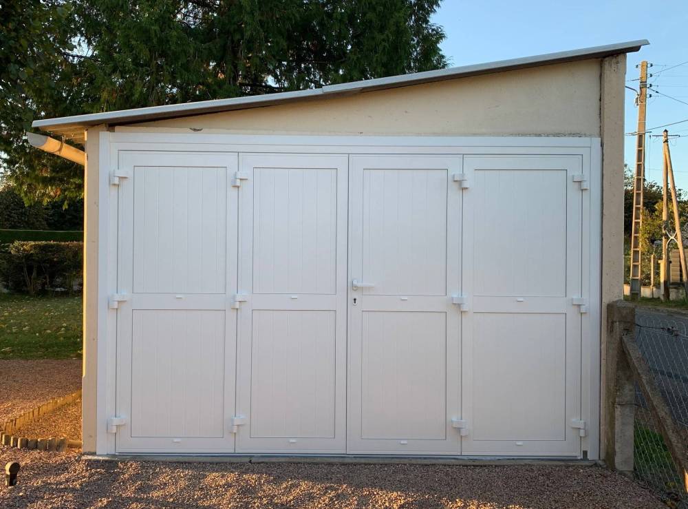 porte de garage battante dépendance