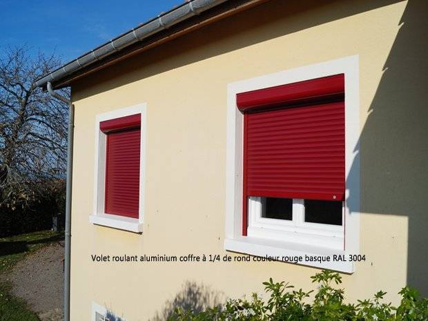 volets roulants rouges